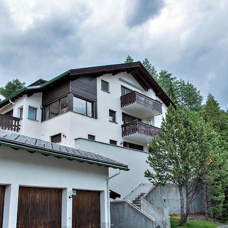 Chesa Flurigna - Zuoz Appartement Buitenkant foto