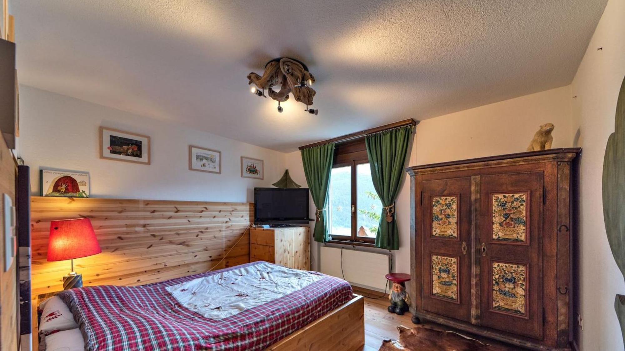 Chesa Flurigna - Zuoz Appartement Buitenkant foto